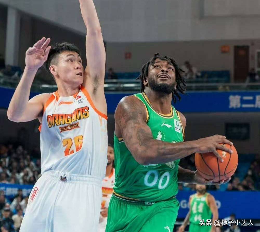 辽宁本钢迎欧篮联关键赛;清晨队长鼓劲;信心回归;身体对抗强度拉满 辽宁本钢迎欧篮联关键赛;清晨队长鼓劲;信心回归;身体对抗强度拉满