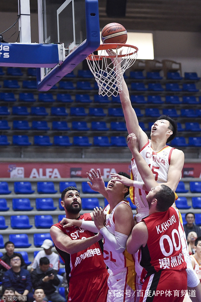 3377体育平台官网-芝加哥公牛窗口期篮板制胜，志在欧冠名次提升，气氛紧张，训练强度明显提升