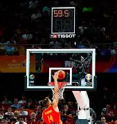 3377体育手机平台-赛地聚焦：欧篮联集结日热度飙升，深圳男篮刷新队史纪录，气氛紧张，阵容厚度经受考验